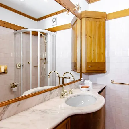 Comfort Loft, Con Giardino Apartmán Cortina dʼAmpezzo
